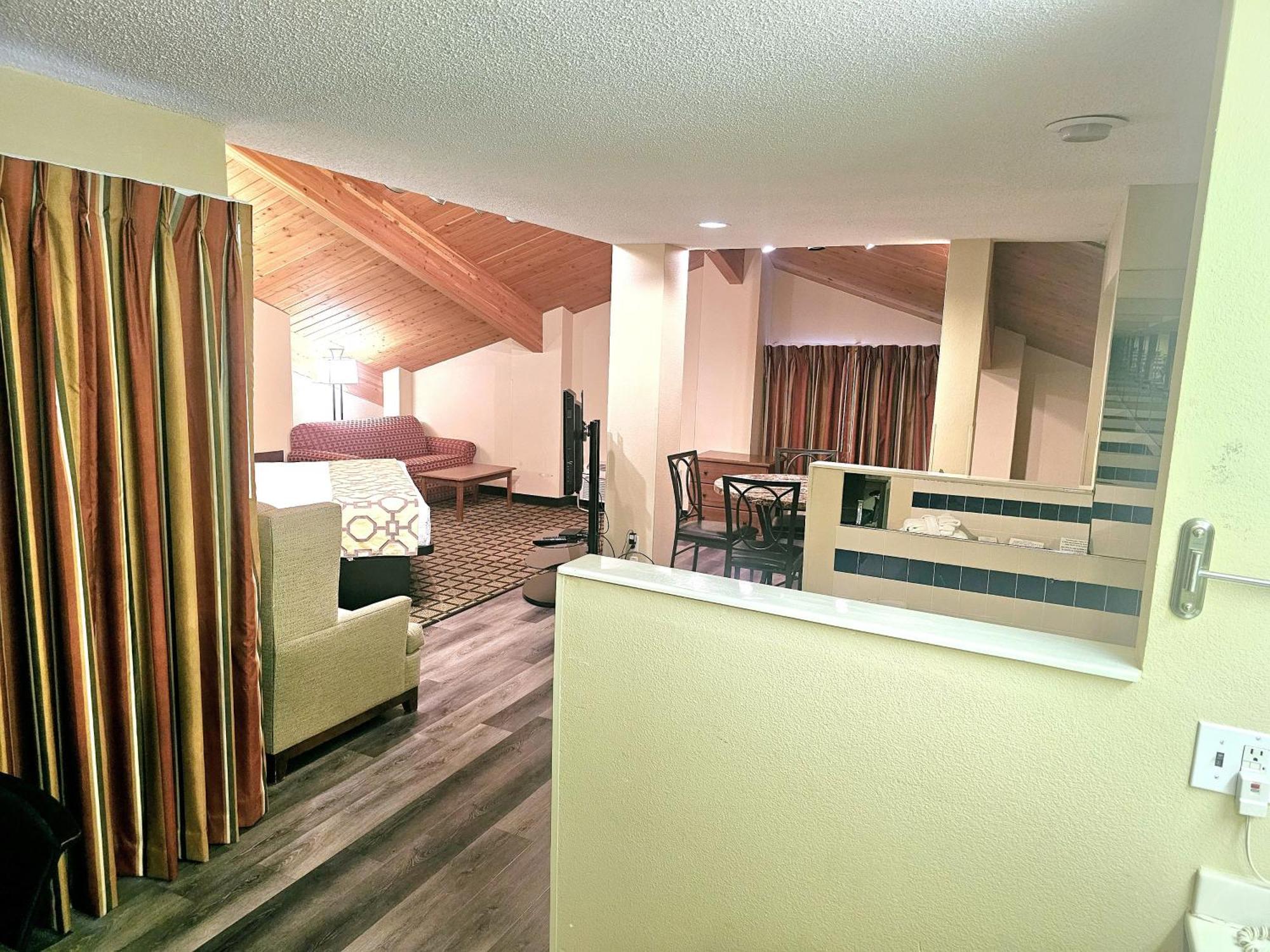 Baymont By Wyndham Hotel Rolla
