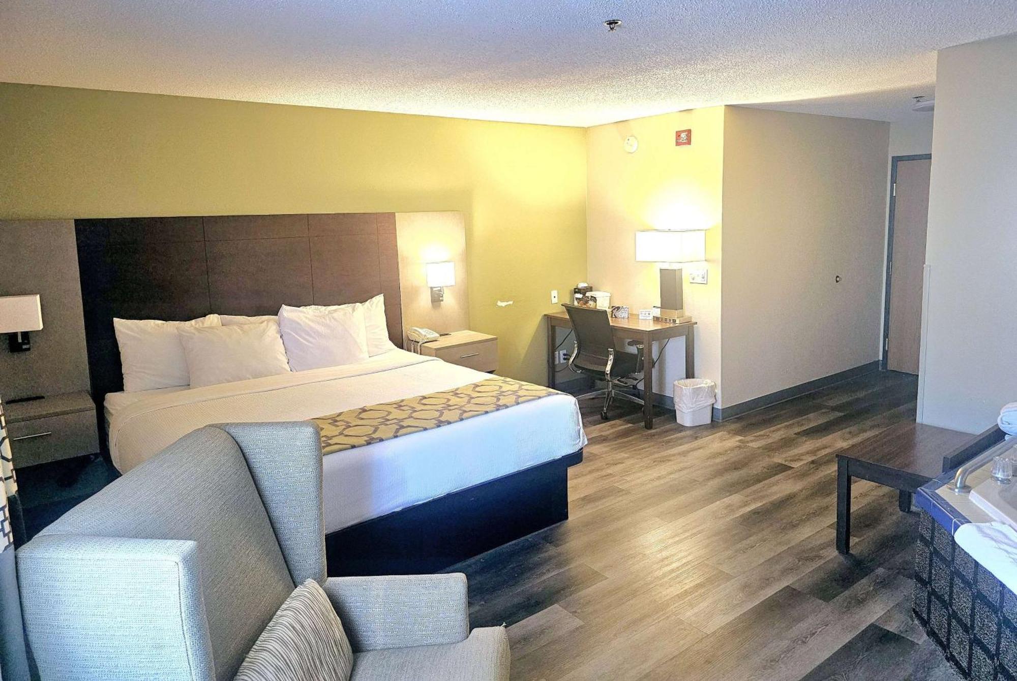 Baymont By Wyndham Hotel